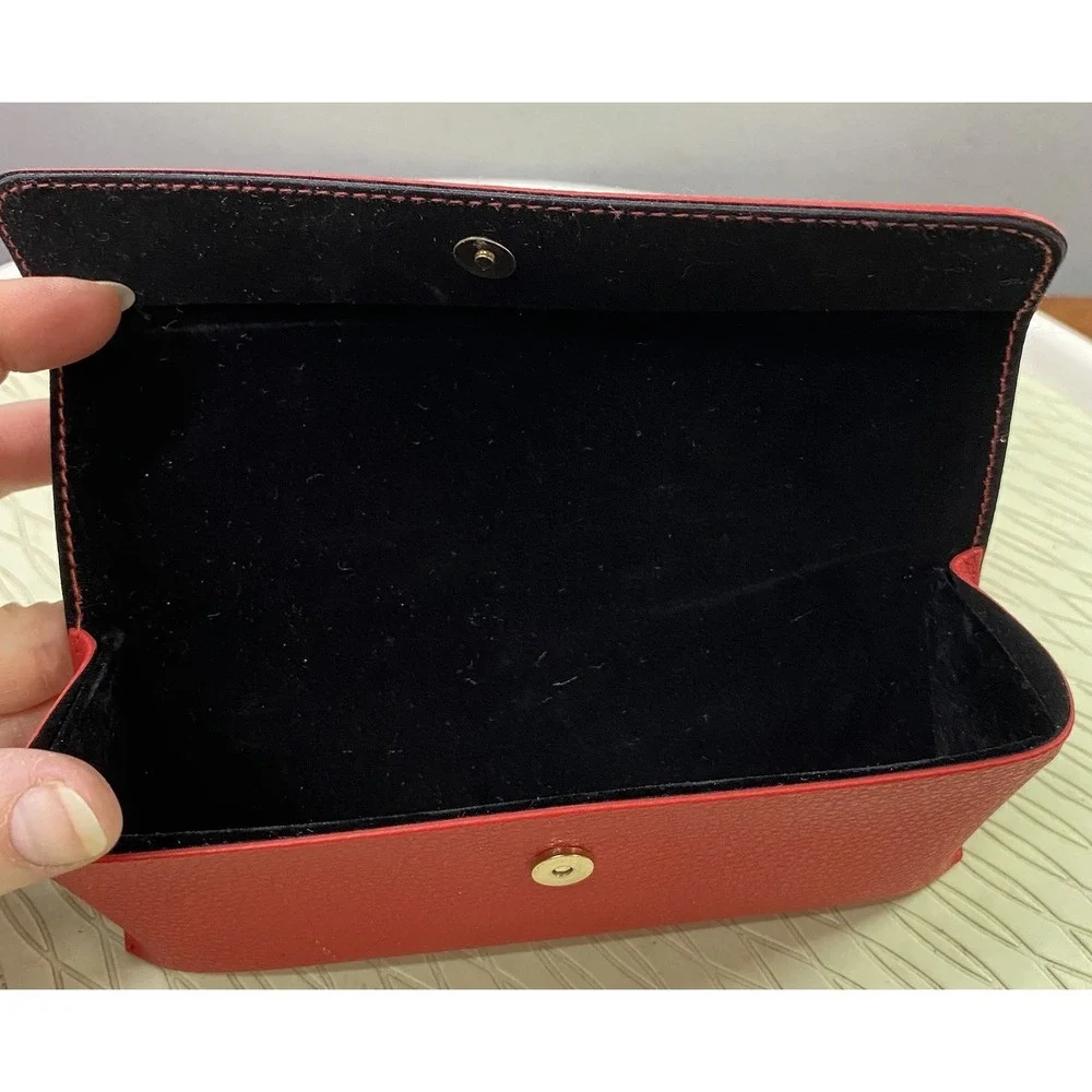 Guess Red Eyeglass‎ Case Sunglasses Holder Faux Leather Snap Closure 6.5x2.75x2